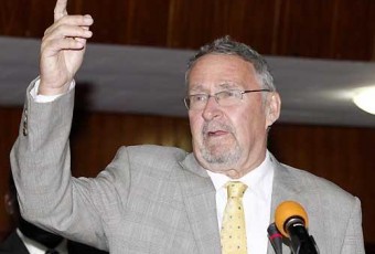 [zAMBIE] LE VICE-PRESIDENT GUY SCOTT PREND L’INTERIM