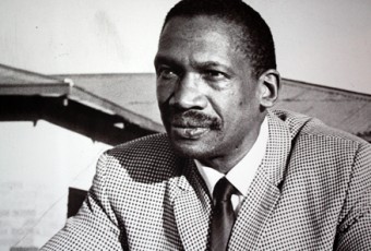 HOMMAGE À ROBERT SOBUKWE