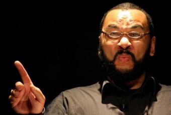 « JE ME SENS CHARLIE COULIBALY » DIEUDONNE PLACE EN GARDE A VUE CE MATIN