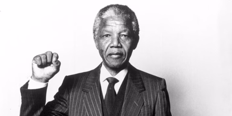 Mandela ou l’itinéraire d’un prince Xhosa devenu icône planétaire
