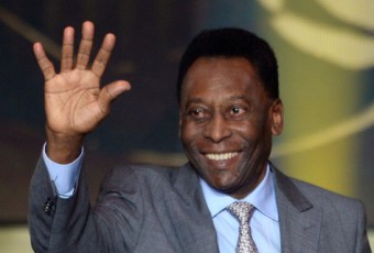 Football : Pelé à l’hôpital