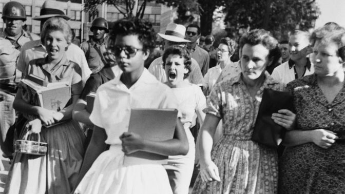 Elizabeth Eckford : la ségrégation, le pardon et le refus de la manipulation