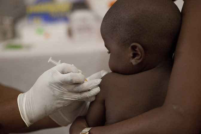 Le premier vaccin contre le paludisme en Afrique pour 2018