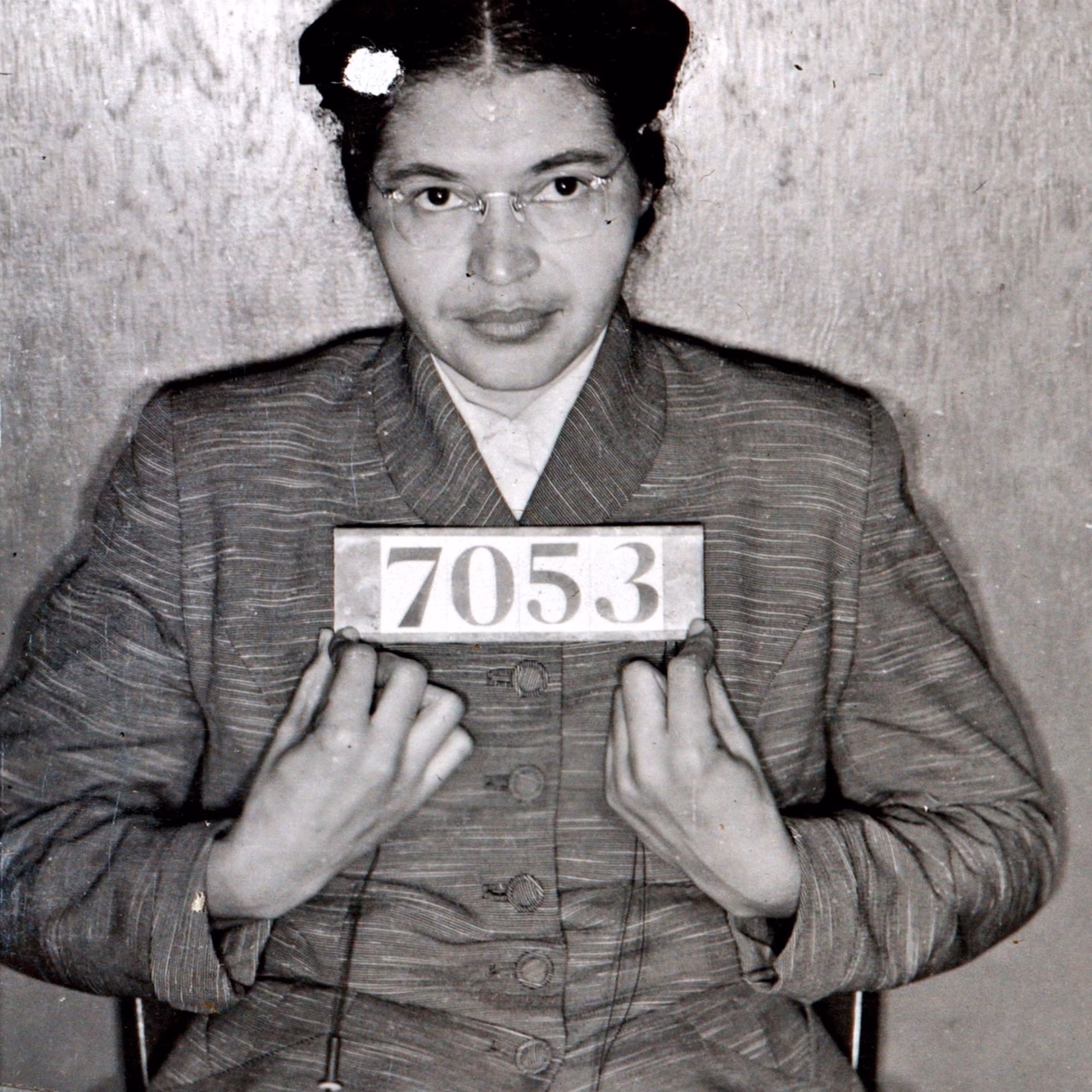 Rosa Parks : Celle qui resta assise pour que l’Histoire se lève