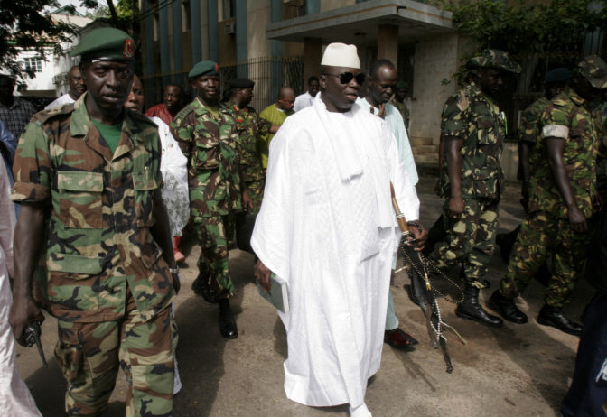 Jammeh aurait volé 11 millions $ à l’Etat gambien avant son départ