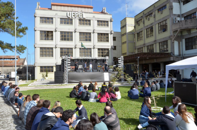 Au Brésil, des Blancs se font passer pour Noirs pour entrer à l’Université