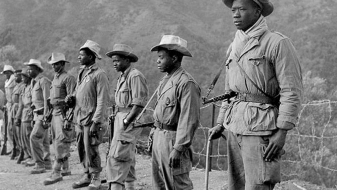 27 tirailleurs sénégalais seront naturalisés français et reçus à l’Elysée