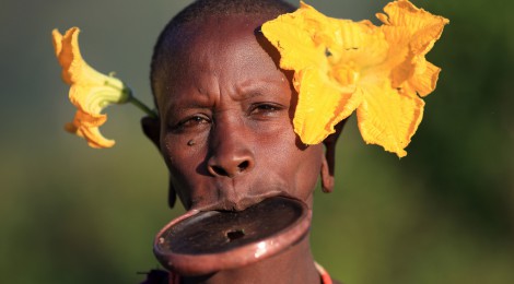 Surma, le groupe ethnique des femmes à plateau d’Ethiopie