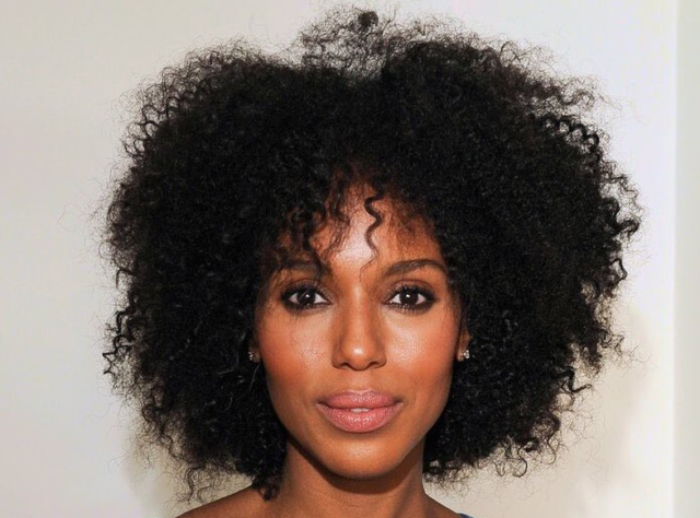 Kerry Washington arrête de se défriser les cheveux pour ses enfants