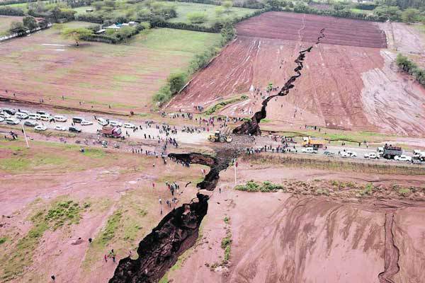 La Terre s’est ouverte dans la Vallée du Rift au Kenya