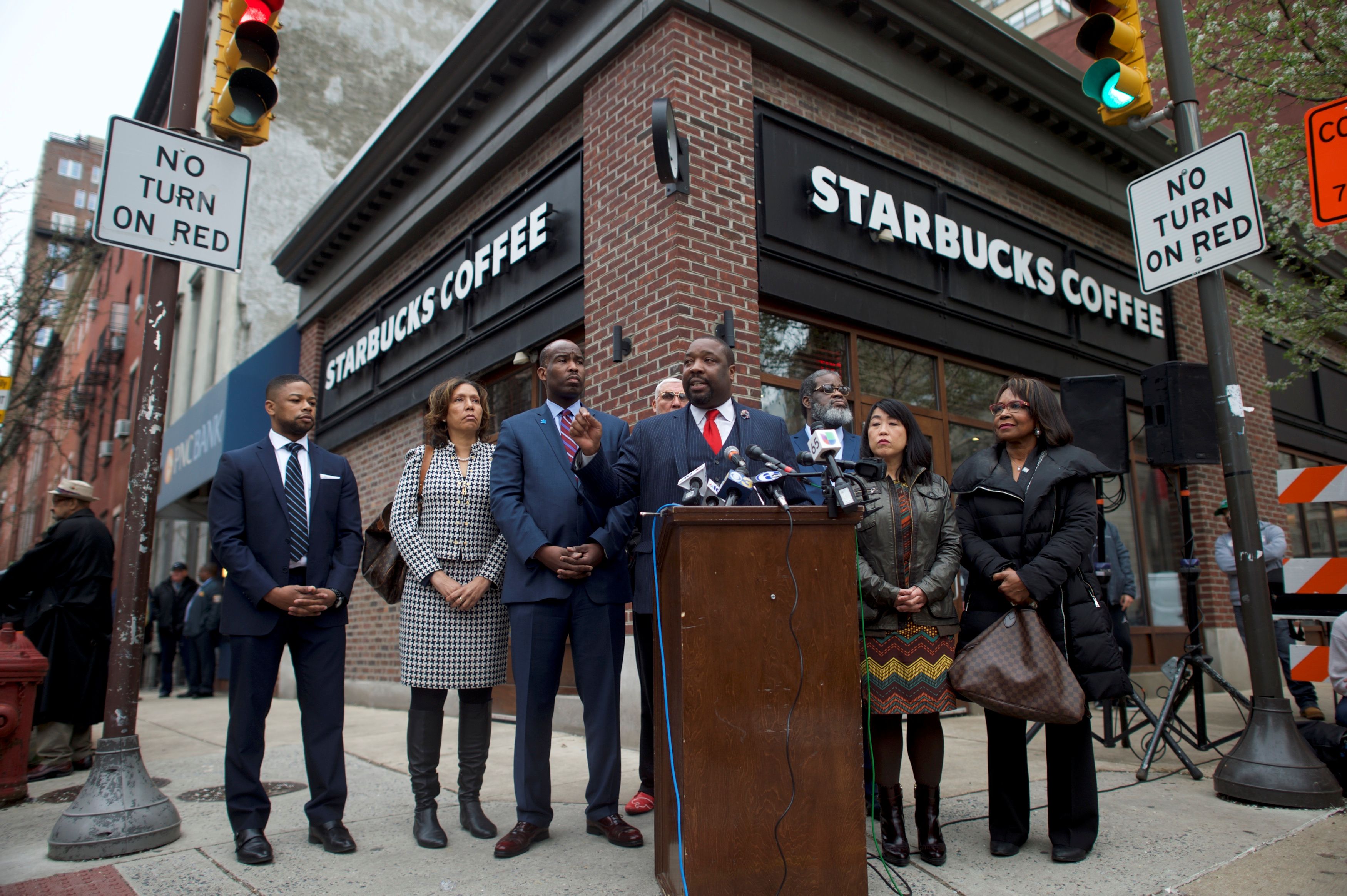 Etats-Unis: Starbucks ferme ses 8 000 cafés pour une formation à l’antiracisme