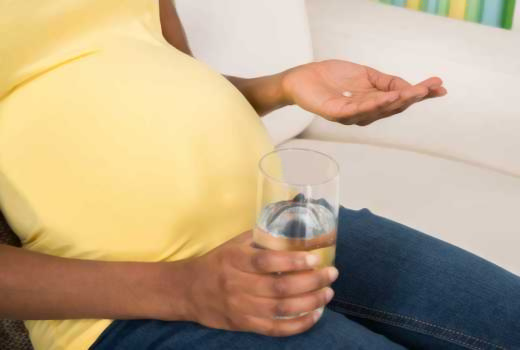 Ghana : des femmes enceintes prennent des pilules pour blanchir la peau de leurs enfants