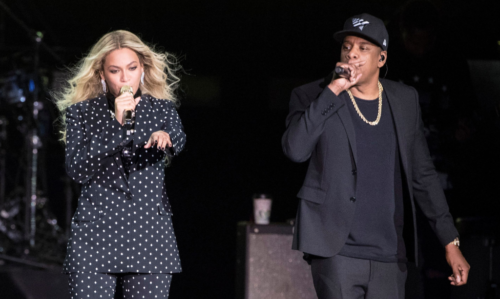 Beyoncé et Jay-Z offrent des bourses d’études d’un million de dollars à des lycéens méritants