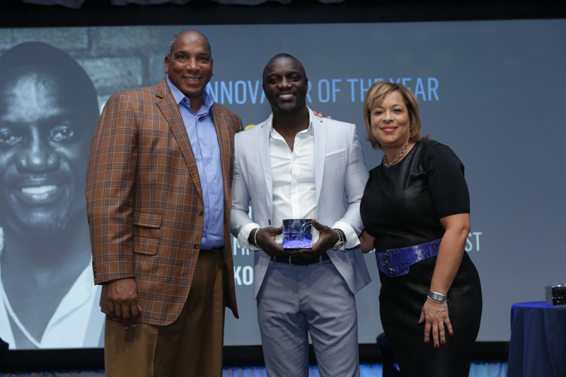 Akon remporte le prix « Innovateur de l’année » de Black Enterprise