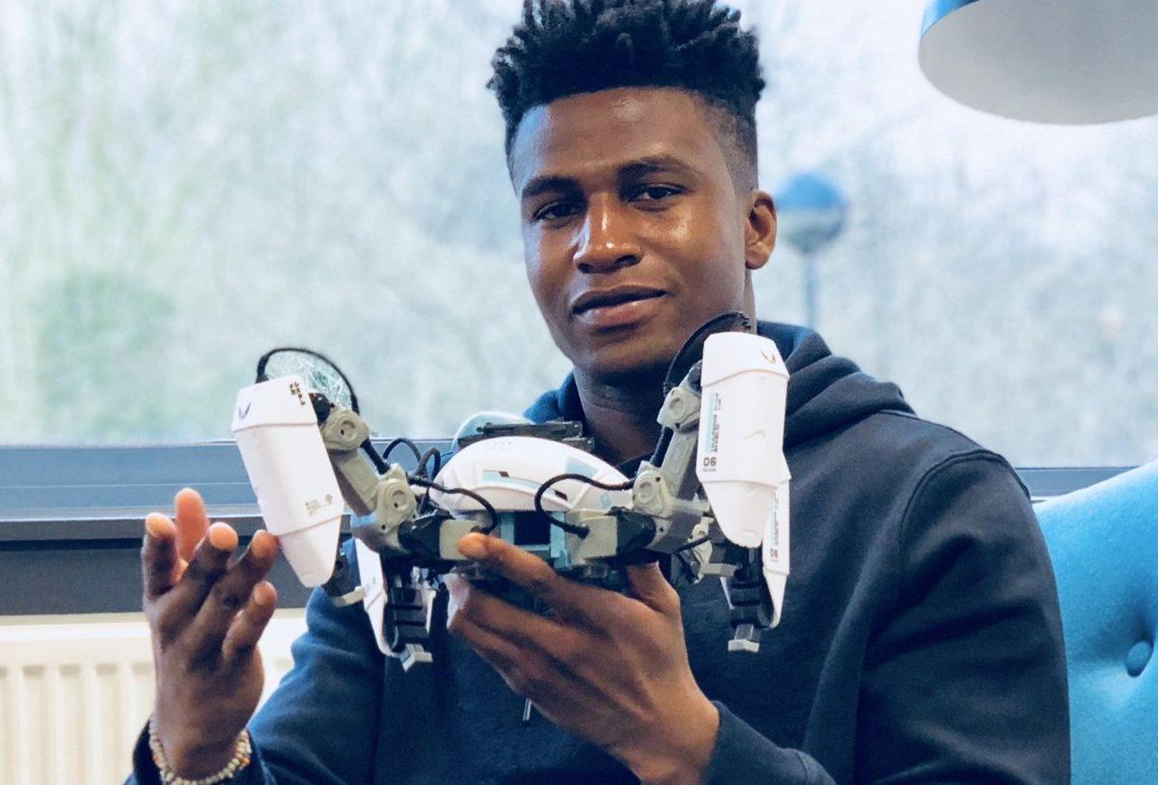 Ce jeune homme est l’ingénieur en robotique le mieux payé au monde