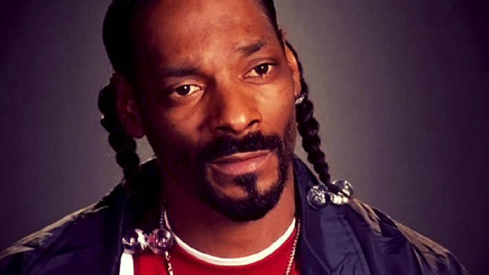 Snoop Dogg insulte Kanye West « d’Oncle Tom » pour son soutien à Trump
