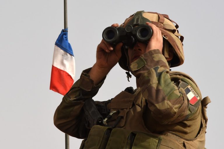 Libye : un endroit chaleureux pour la République Française