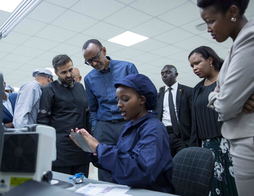 Le Rwanda lance les 1ers smartphones 100 % « Made in Africa »