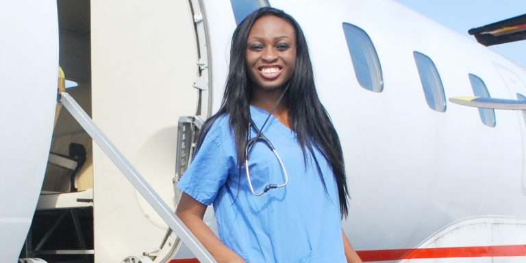 Cette femme a créé la première ambulance volante d’Afrique de l’Ouest