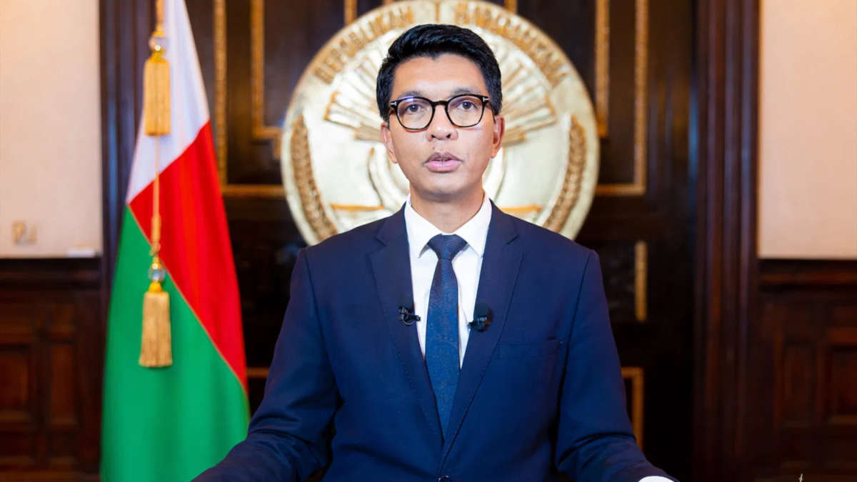 Rajoelina : « Le problème avec le Covid Organics, c’est qu’il vient d’Afrique »