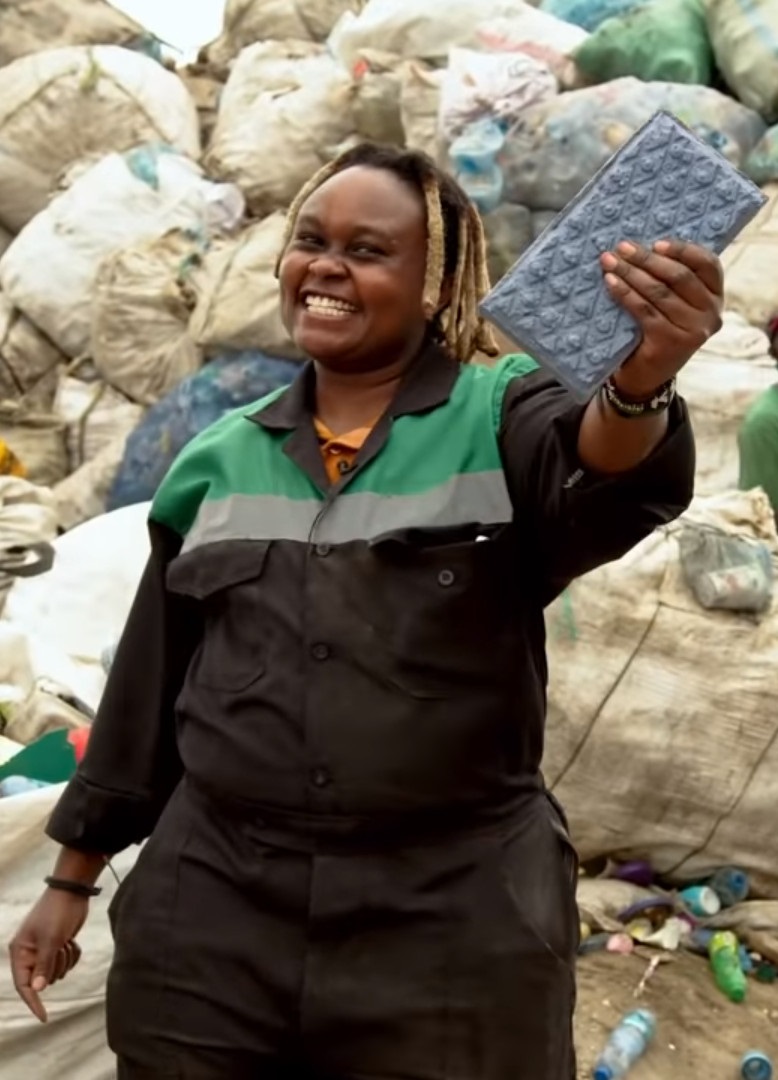 Une ingénieure kenyane invente une brique plus solide que le béton