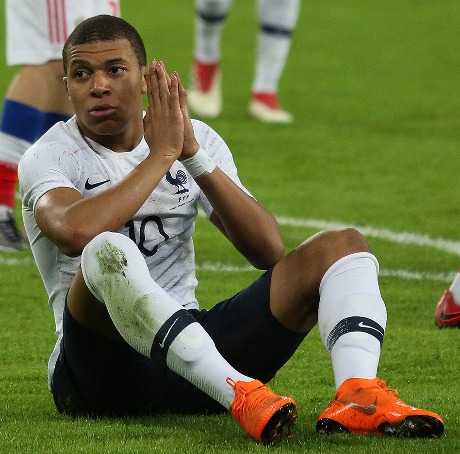 PARIS SAINT-GERMAIN : CES SIGNES QUE MBAPPÉ ATTEND POUR PROLONGER