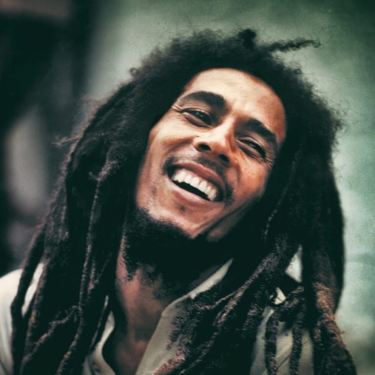 Bob Marley : légende du reggae et icône musicale mondiale