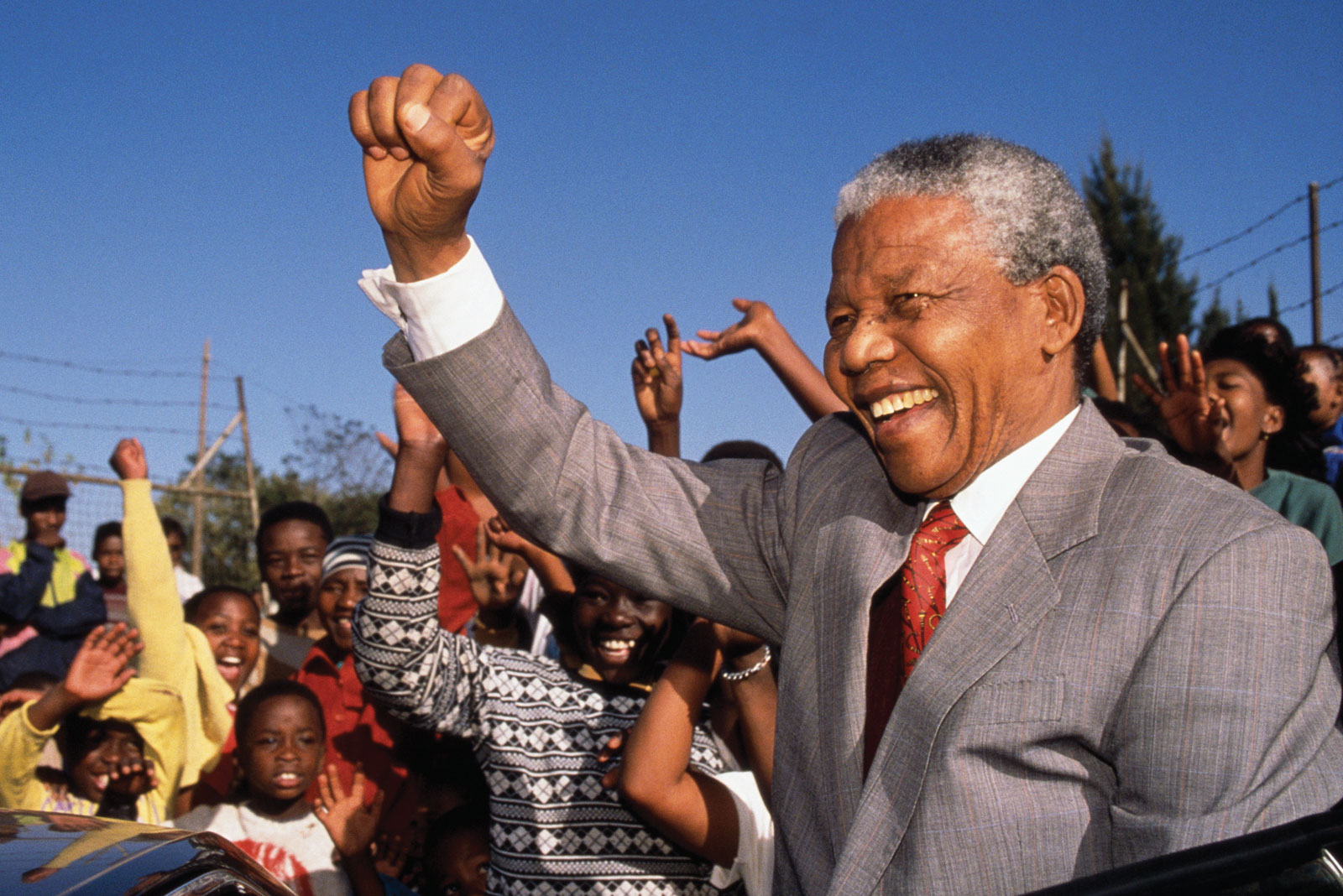 Nelson Mandela et l'ANC triomphent lors des élections de 1994