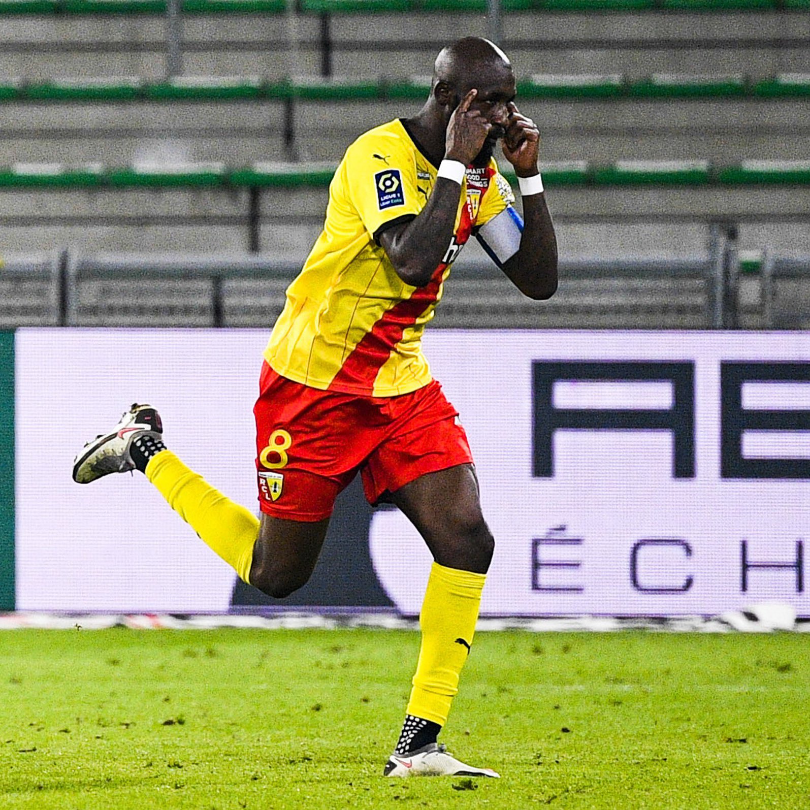 MERCATO 2023 : L’IVOIRIEN SEKO FOFANA N’EST PLUS LE FER DE LENS
