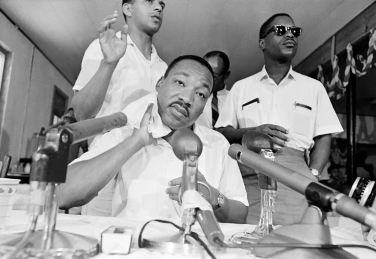 Révélations des dossiers du FBI : les relations controversées de Martin Luther King Jr.