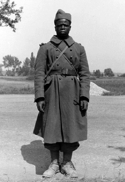 Le blanchiment des troupes coloniales