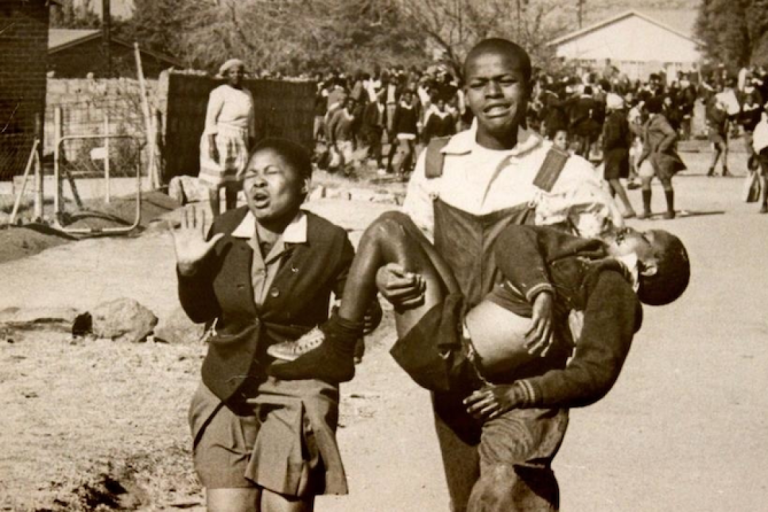 16 juin : Du massacre de Soweto au « génocide des Blancs »