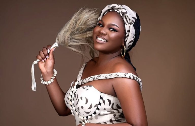 Superwoman Paris 2025 : Ayana met en lumière les femmes qui influencent dans l’ombre